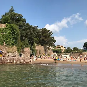 https://hotel-la-calanque.fr-provencehotel.com